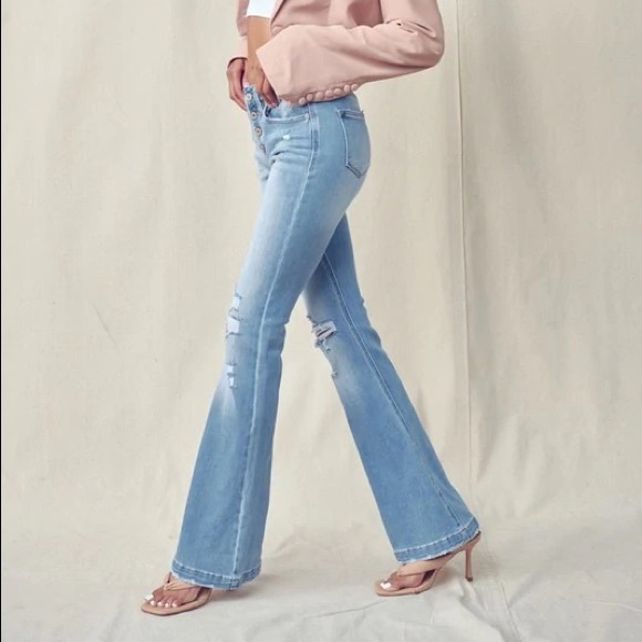 KanCan Light Wash Flares - Picture 2 of 8